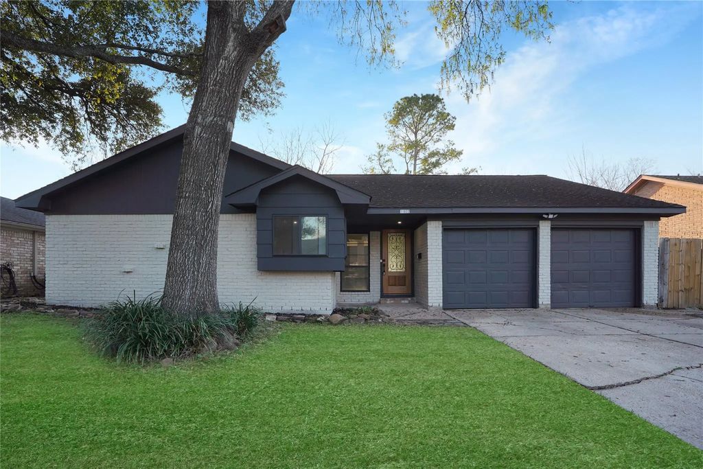 11822 S Perry Avenue, Houston