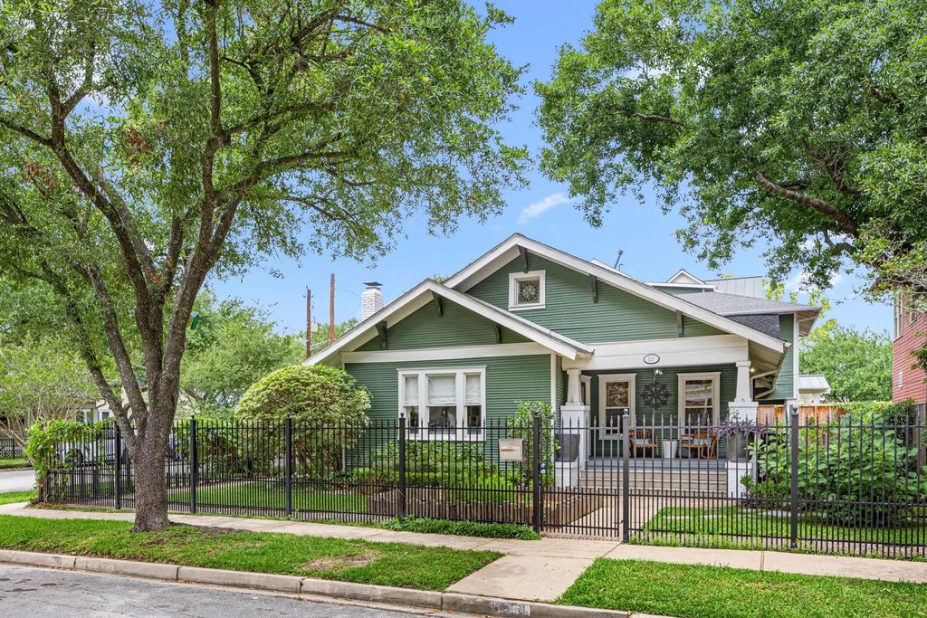 529 Highland Street, Houston