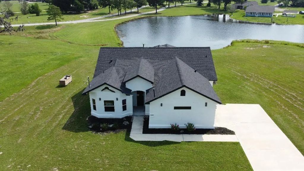 2529 Fm 356, Trinity