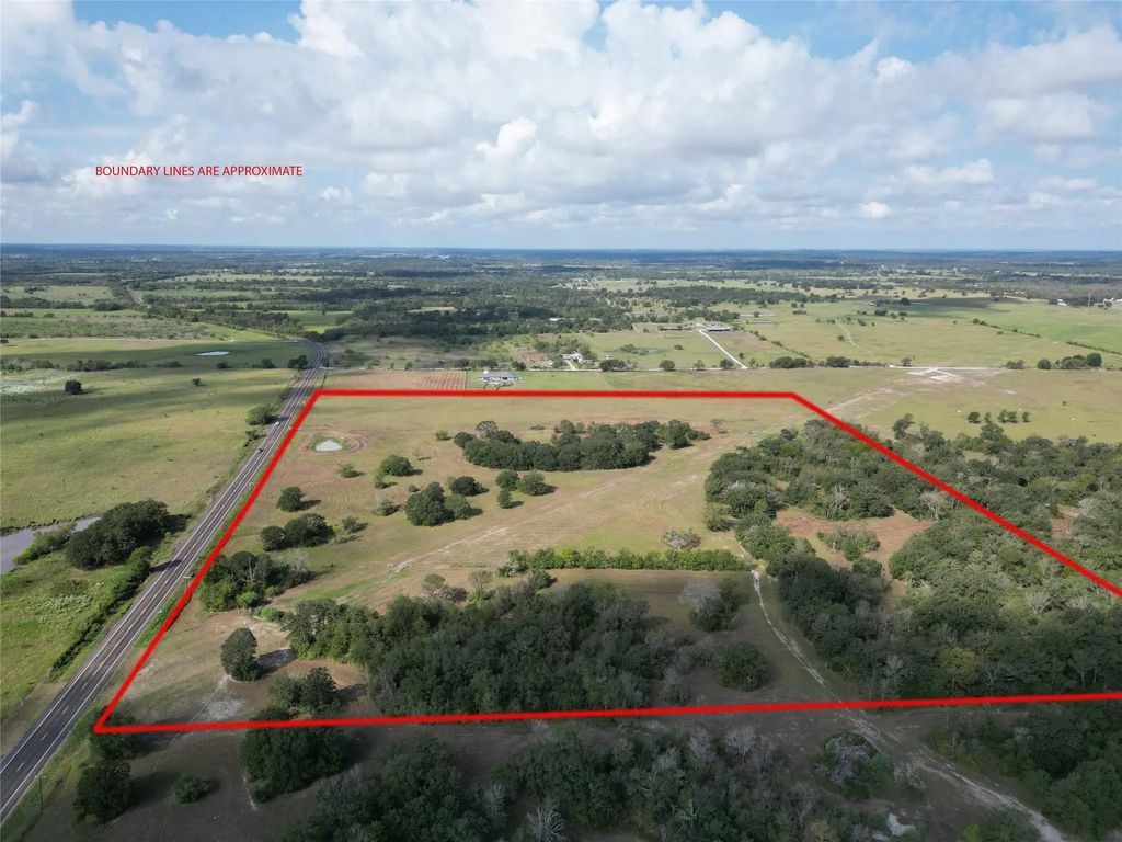 23373 Highway 30, Bedias