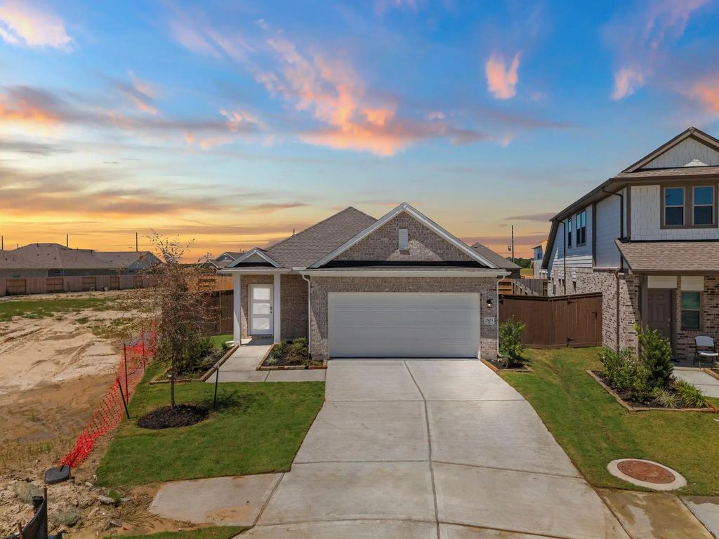 2903 Copper Falls Drive, Rosharon