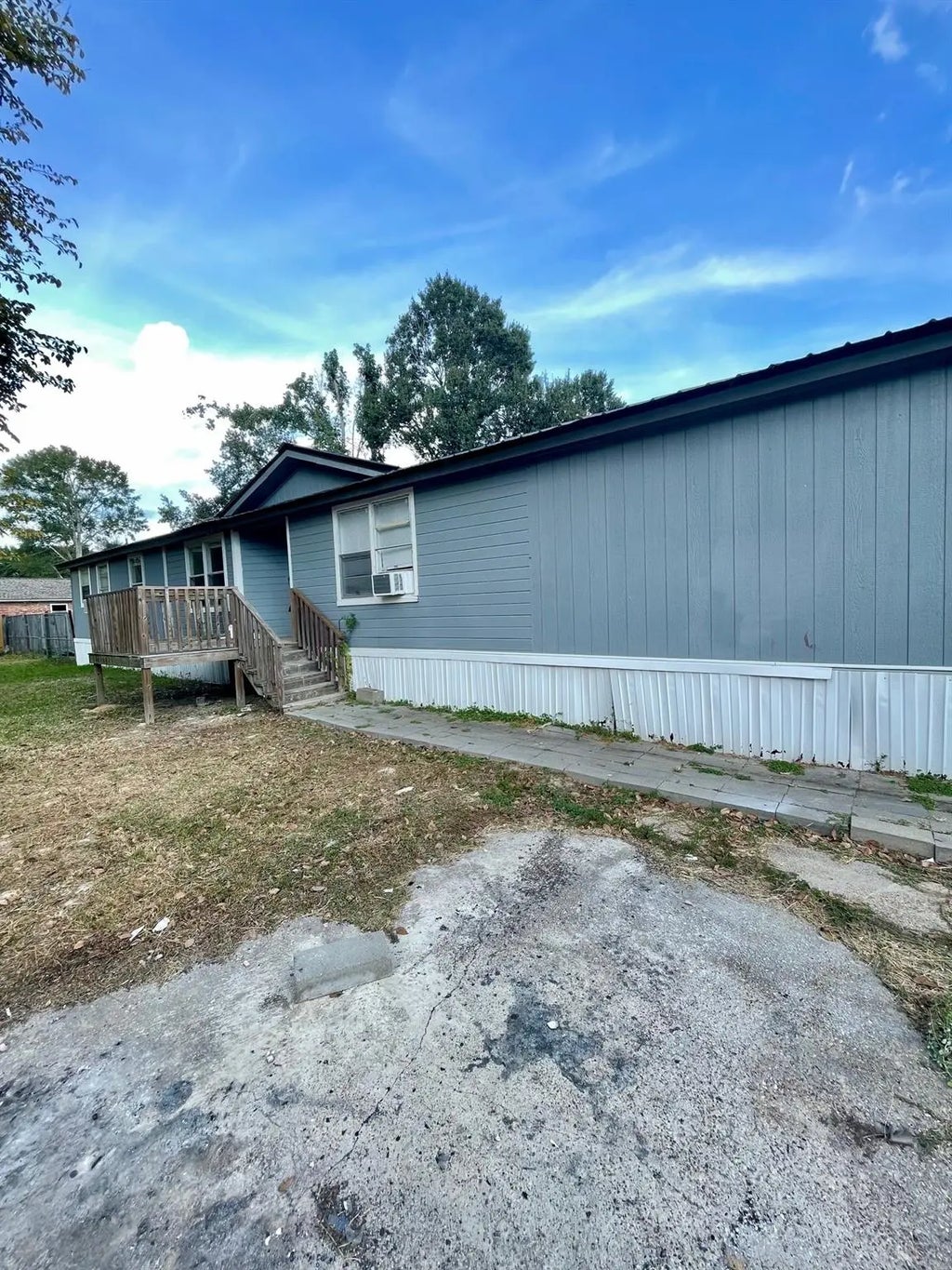 23349 Hedge Lane, Porter