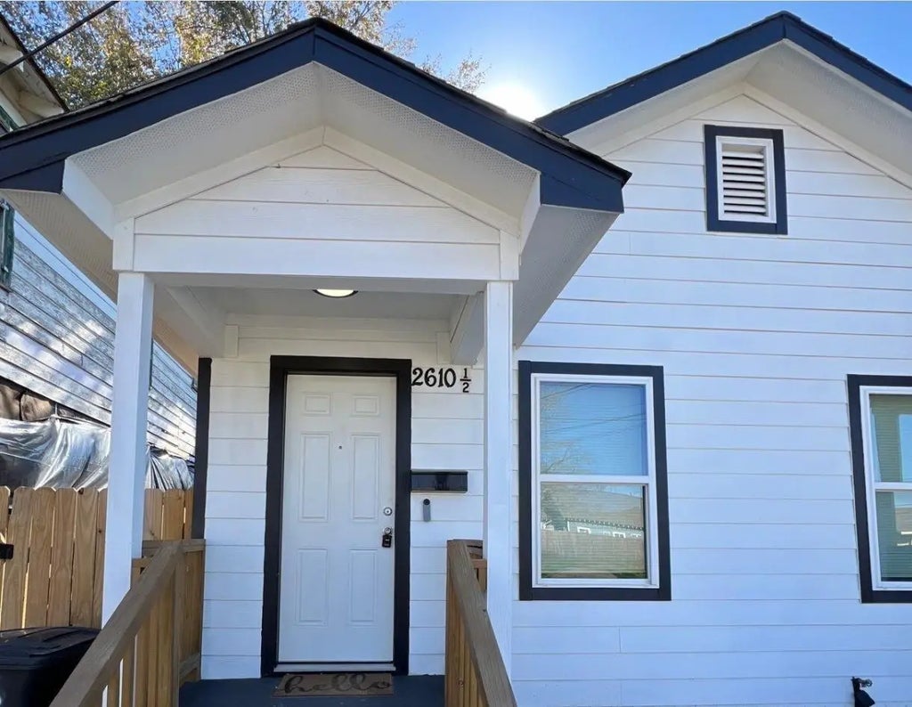 2610 1/2 Mills Street, Houston