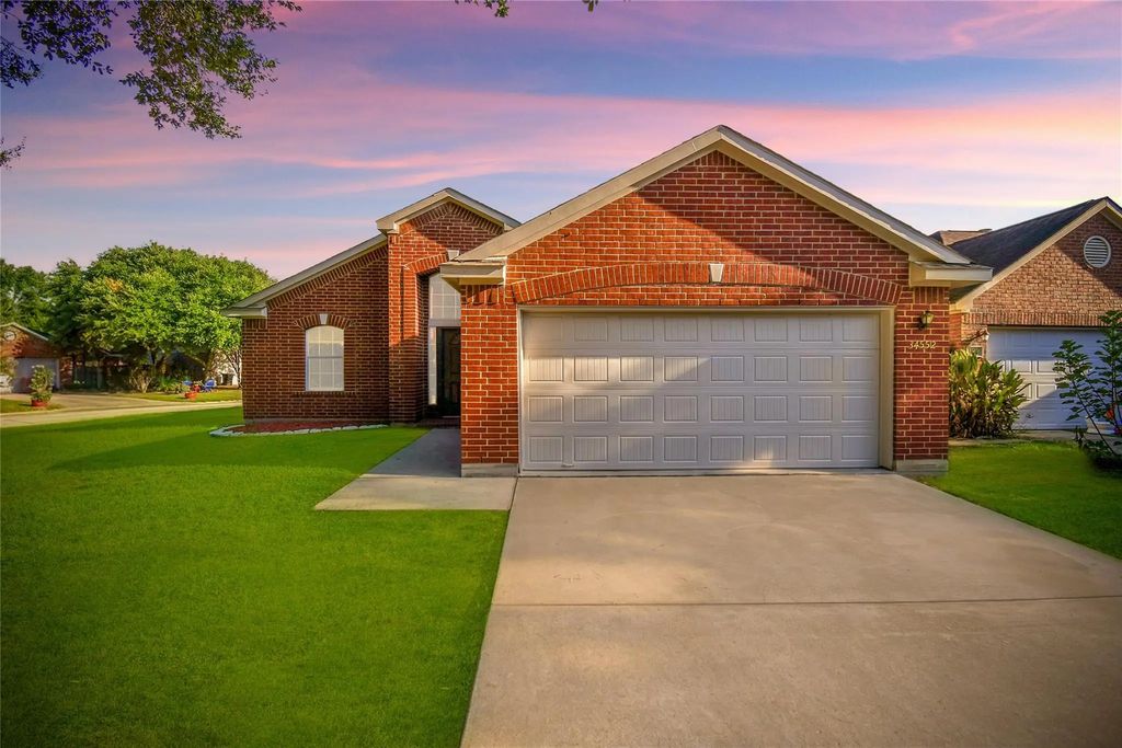 34552 Park Green, Brookshire