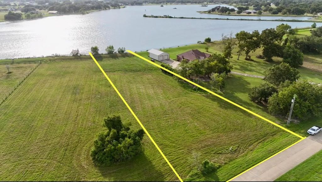 744 Wagon Wheel Trail, Angleton