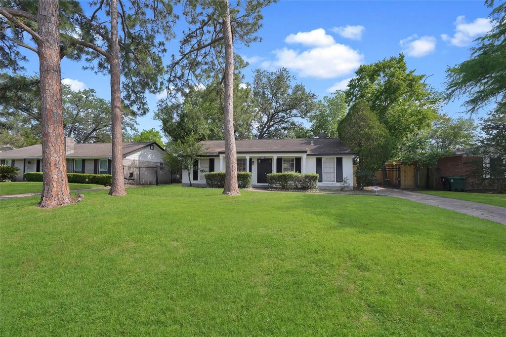 9519 Val Verde Street, Houston