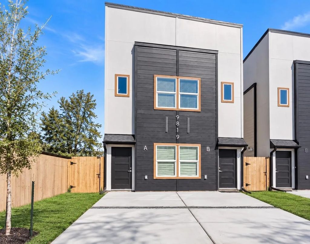 9819 Turnbow A-b, Houston