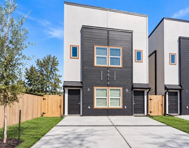 9819 Turnbow A-b, Houston