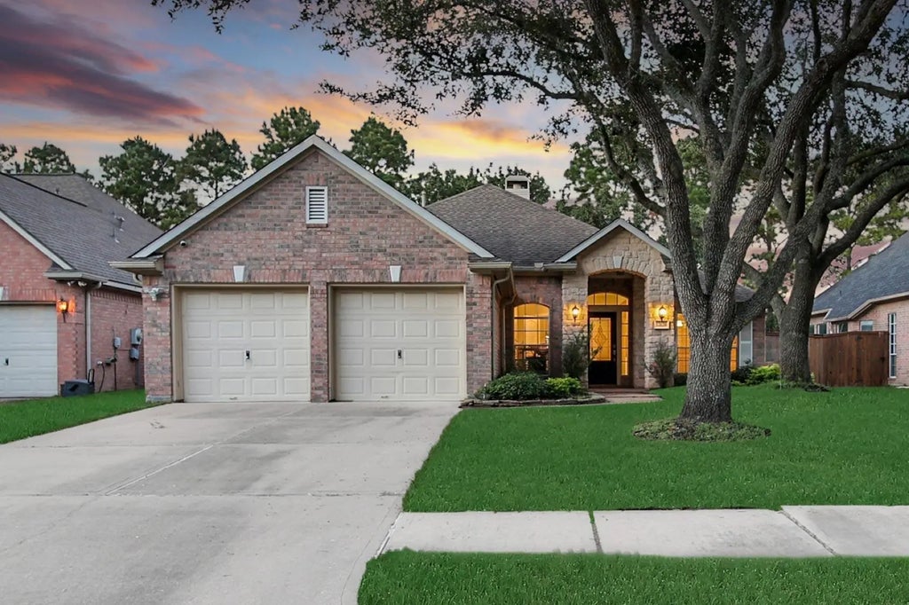 12126 Laguna Pointe Lane, Houston