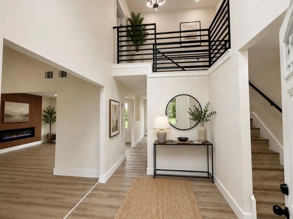 15806 Lakeview Drive, Beach City