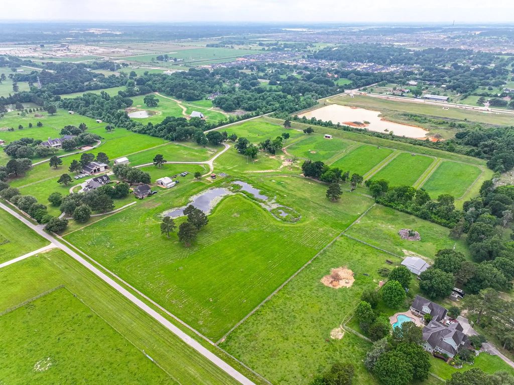17535 Seidel Road, Tomball