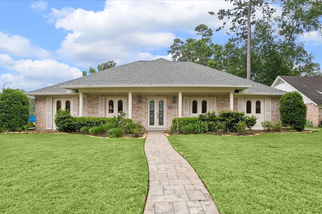 1926 Twin Springs, Kingwood