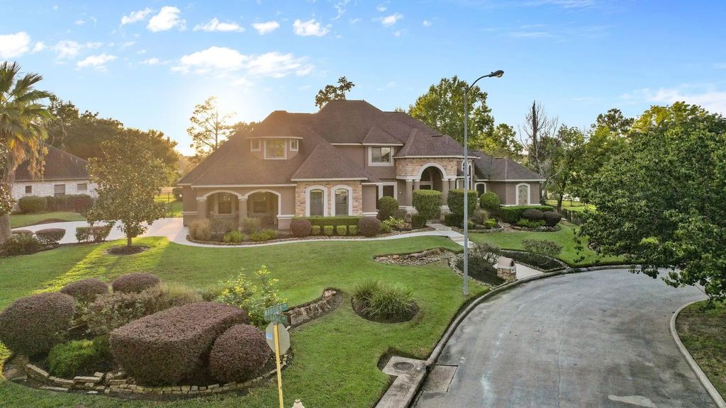 18803 Nautica Circle, Humble