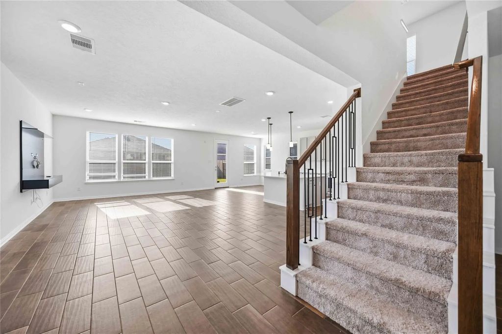 2111 Katalonia Lane, Fresno