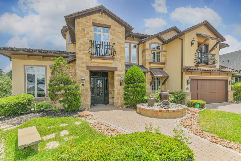 111 Oak Estates Drive, Conroe