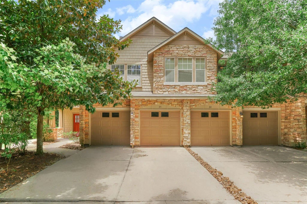 25 Scarlet Woods Court, The Woodlands
