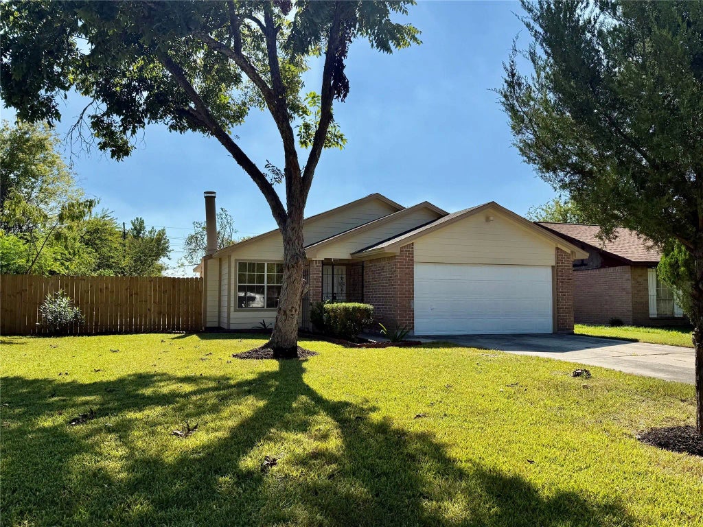 7535 Roaring Springs Drive, Houston