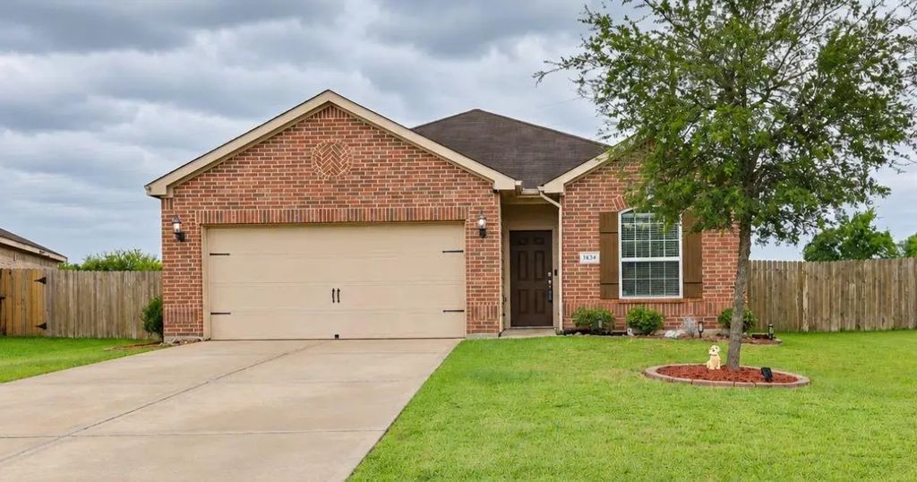 1634 Pink Stone Drive, Rosharon