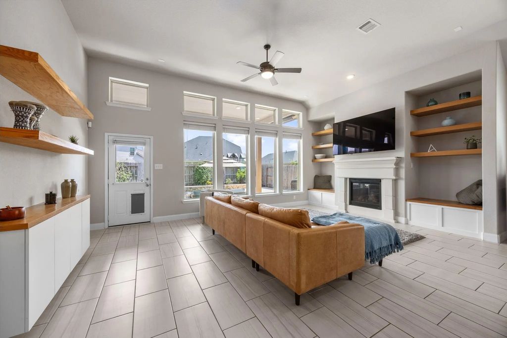 19411 Gray Mare Drive, Tomball