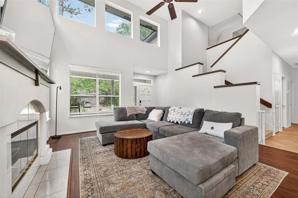 22 Winter Wheat Place, The Woodlands