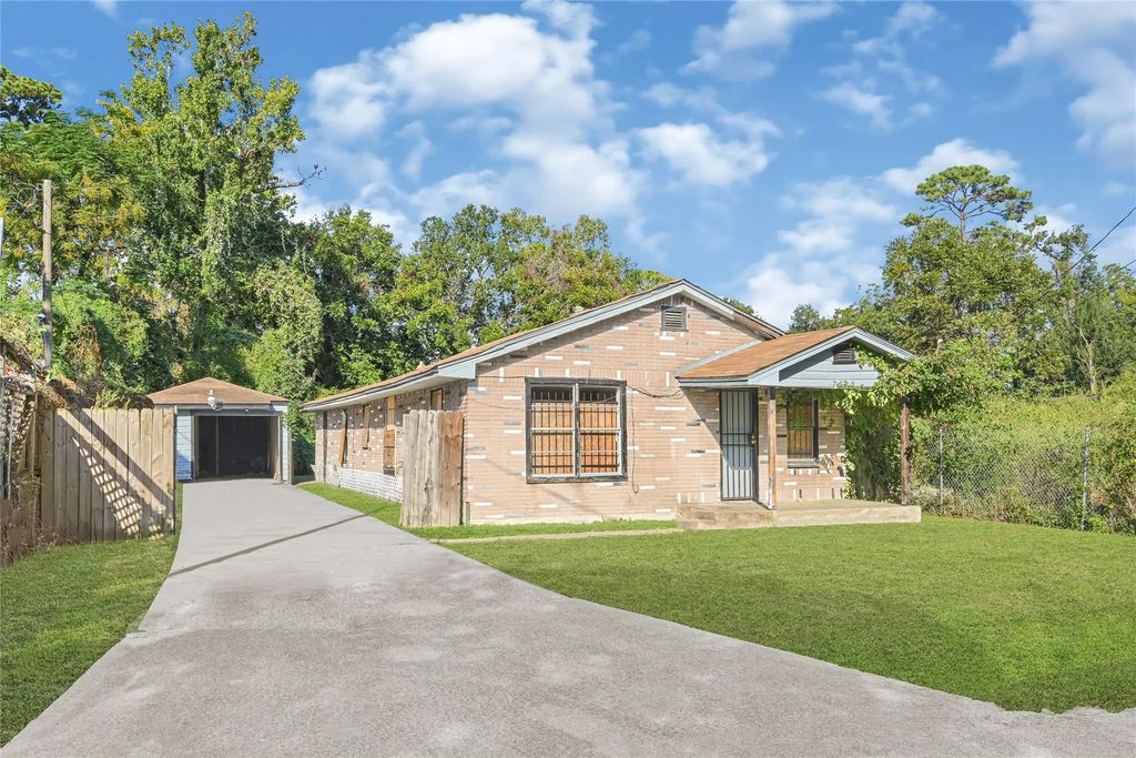 7625 Pointer Street, Houston