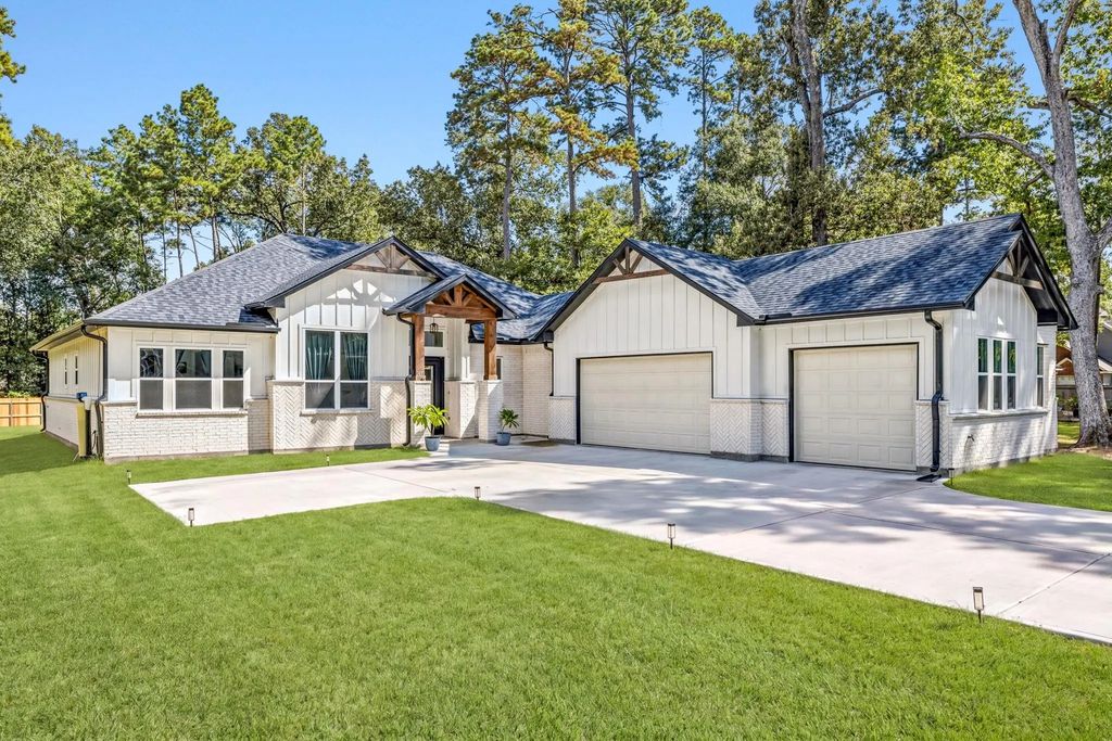 2439 Centurian Circle, New Caney