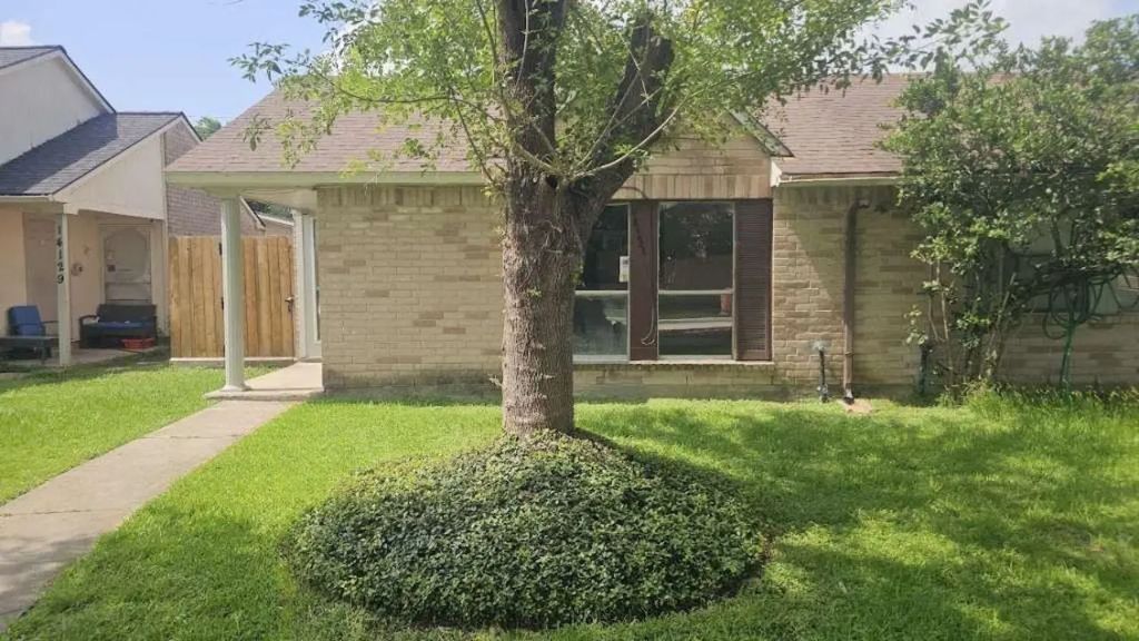 14131 Callahan Drive, Houston