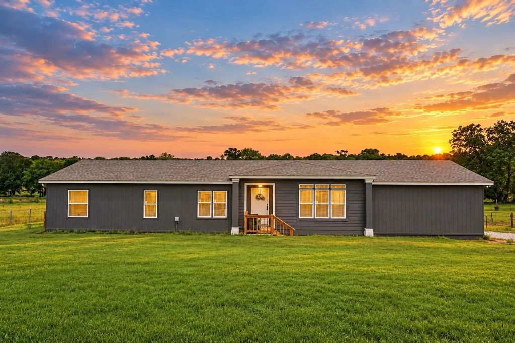 1365 Fm 2797, Dayton