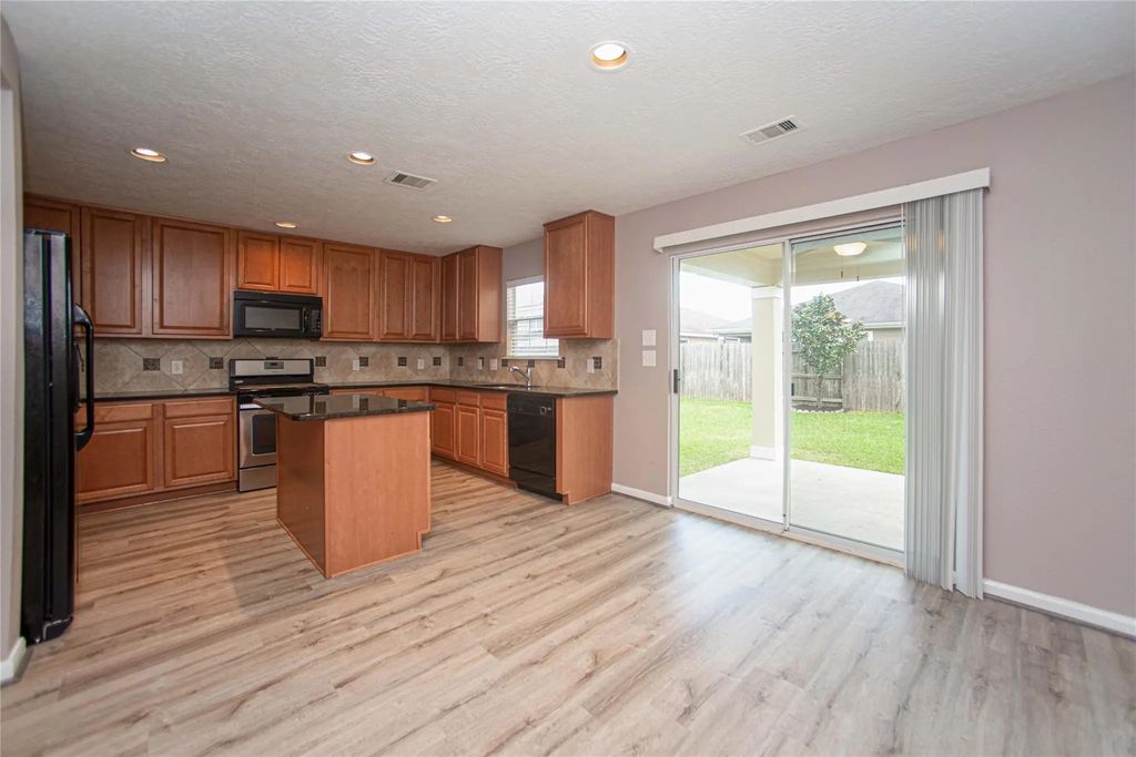 29314 Legends Bluff Drive, Spring