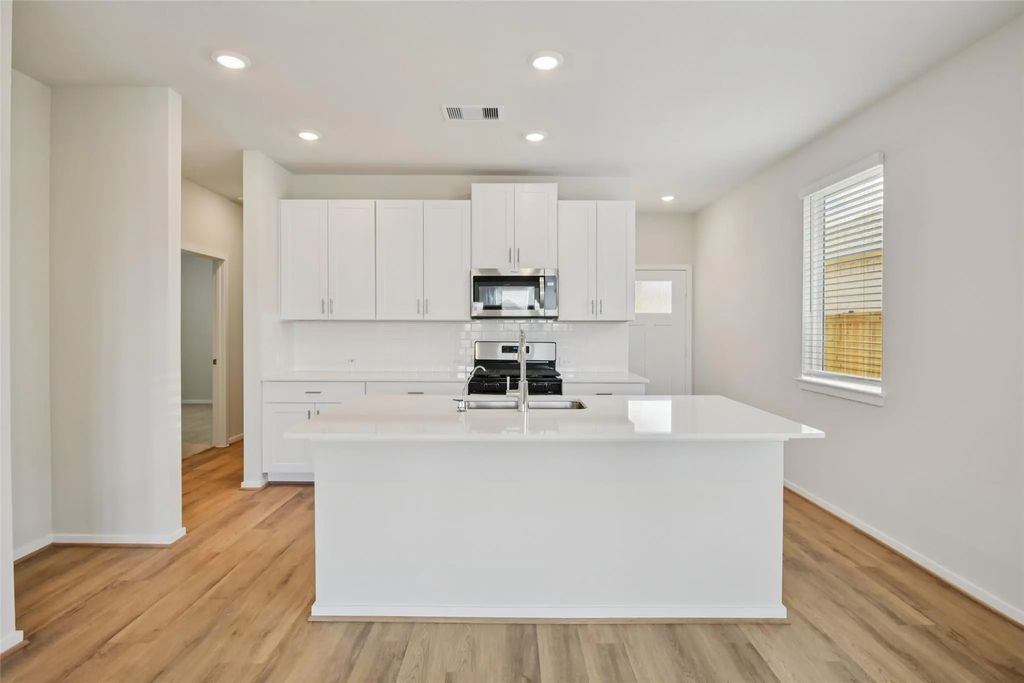 2326 Pioneer Landing Lane, Crosby