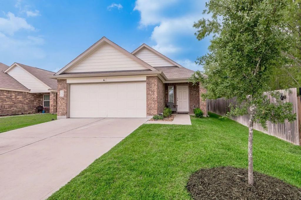 112 Cape Buffalo Drive, Huntsville