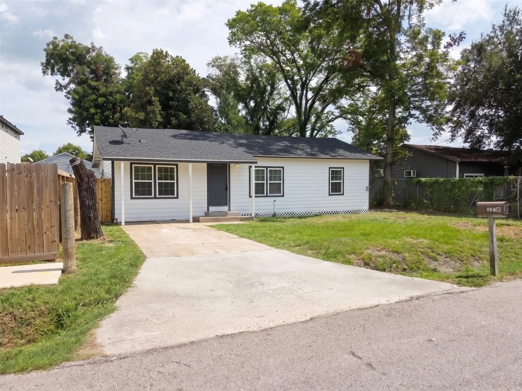 6318 Sayers Street, Houston