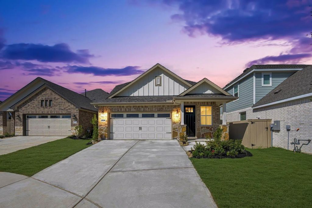 29530 Barnview Drive, Waller