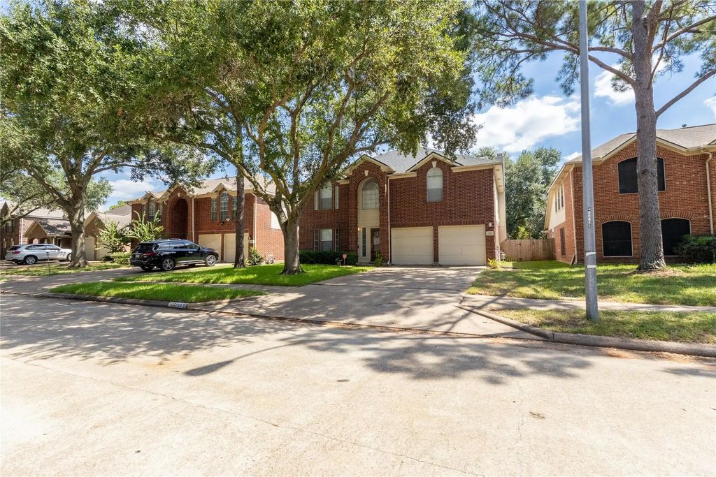 2143 Autumn Fern Drive, Katy