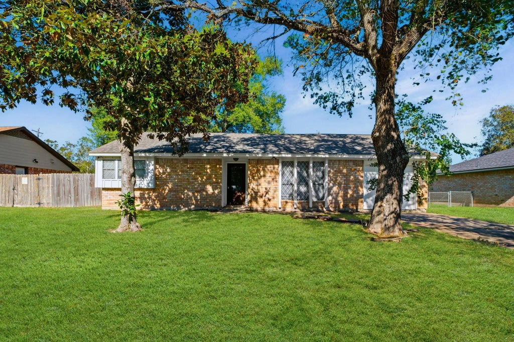 3418 Schroeder Avenue, Needville