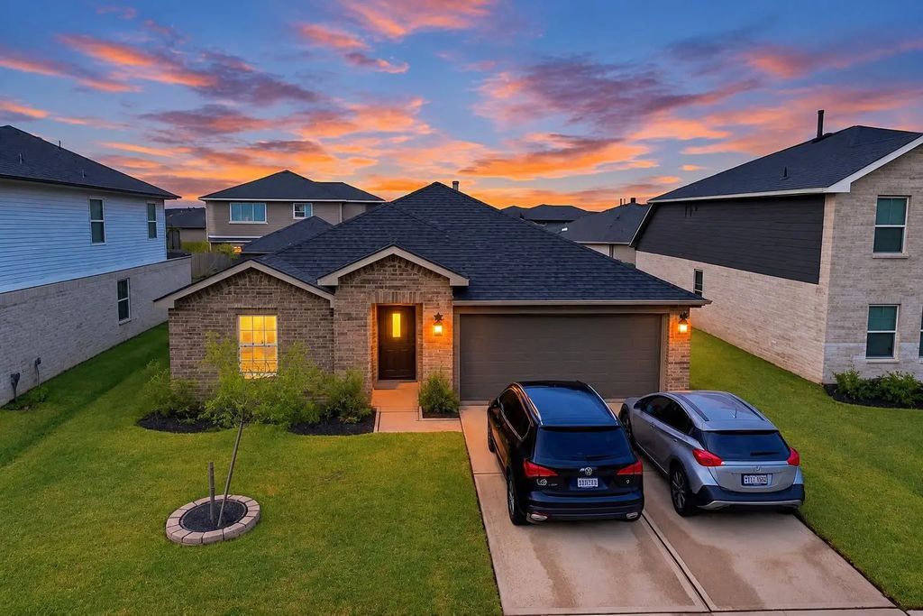 7902 Wrangler Shack Lane, Rosharon