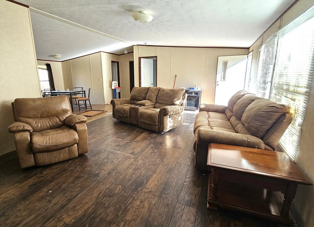 106 W Union Street, Eagle Lake