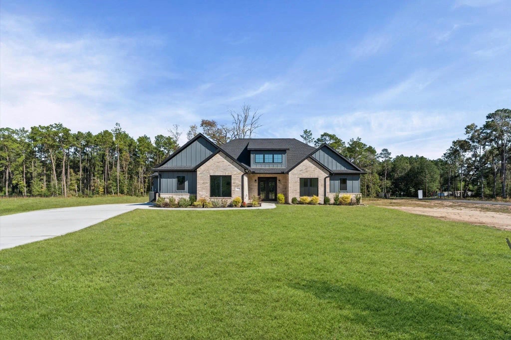 15045 Tybee Ln, Conroe