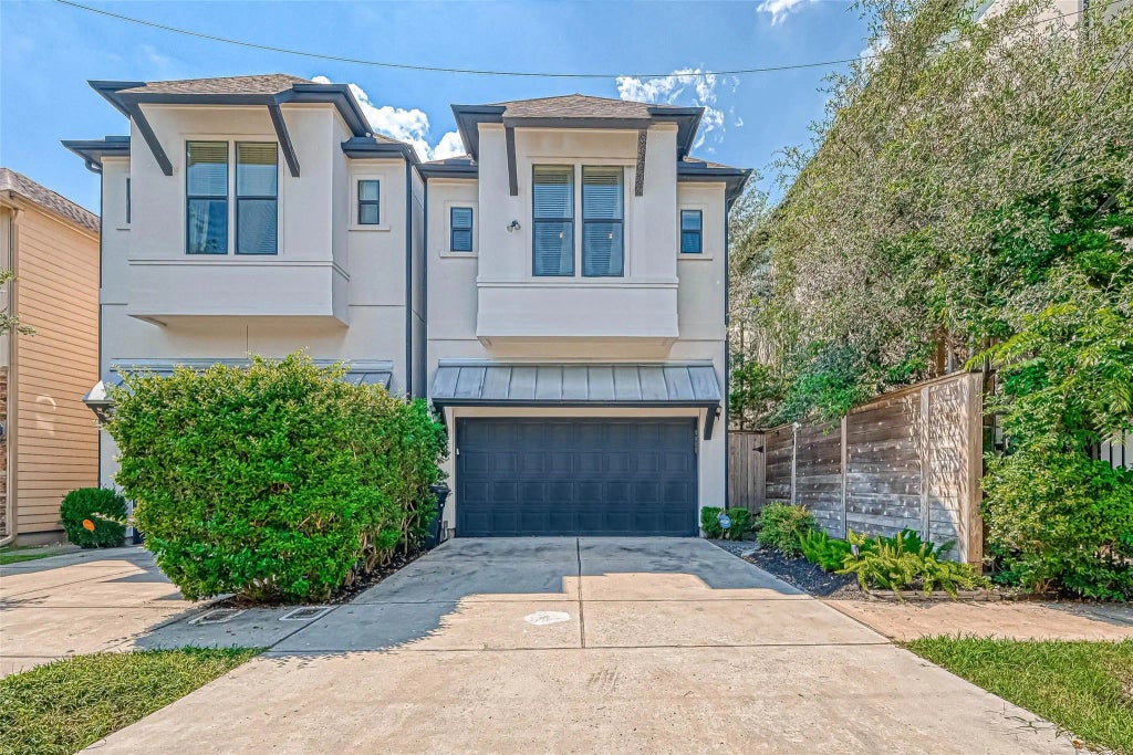 5811 Kiam Street, Houston