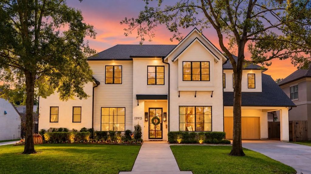 13915 Queensbury Lane, Houston
