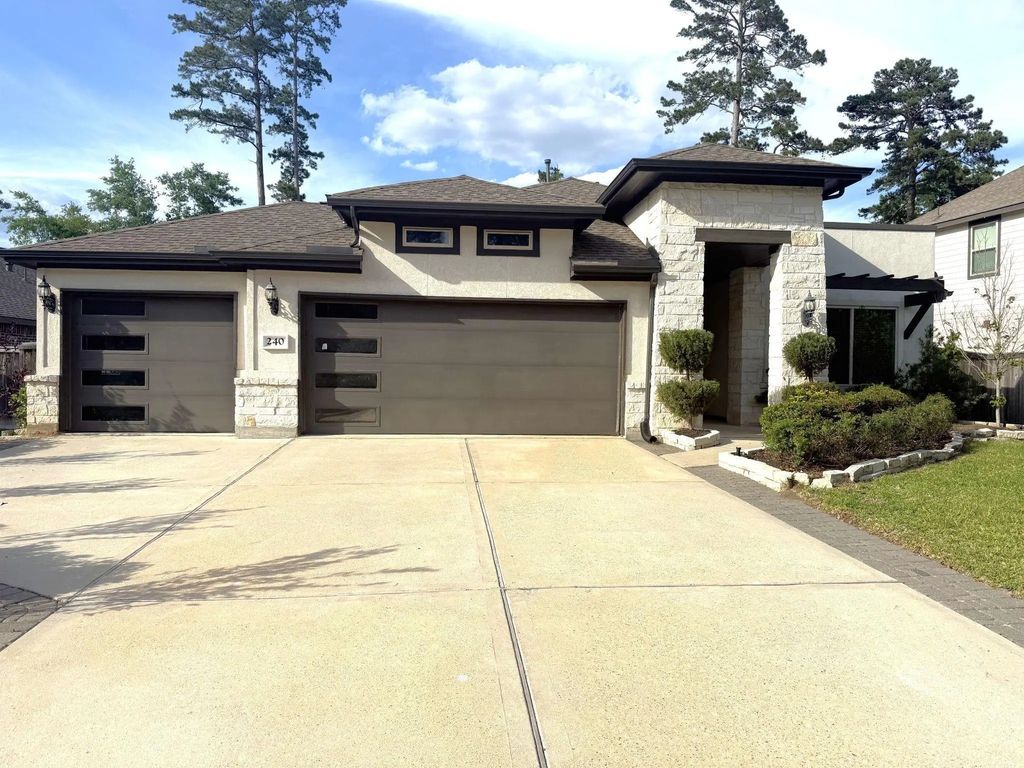 240 Scarlet Maple Way, Conroe