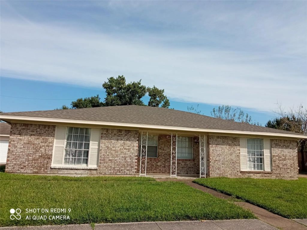 11907 Dawnwood Drive 1, Houston