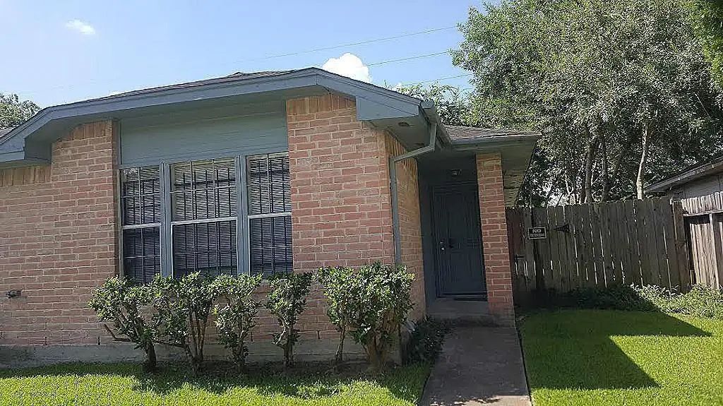6717 Greenyard Drive, Houston