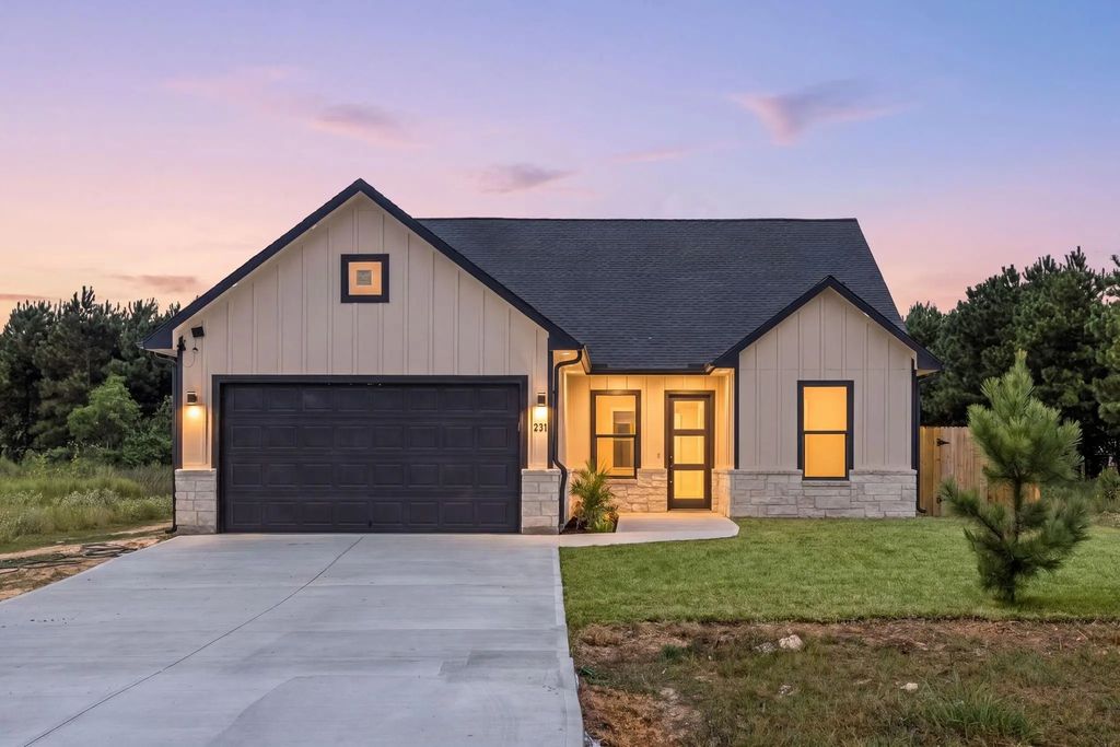 231 Road 5605, Cleveland