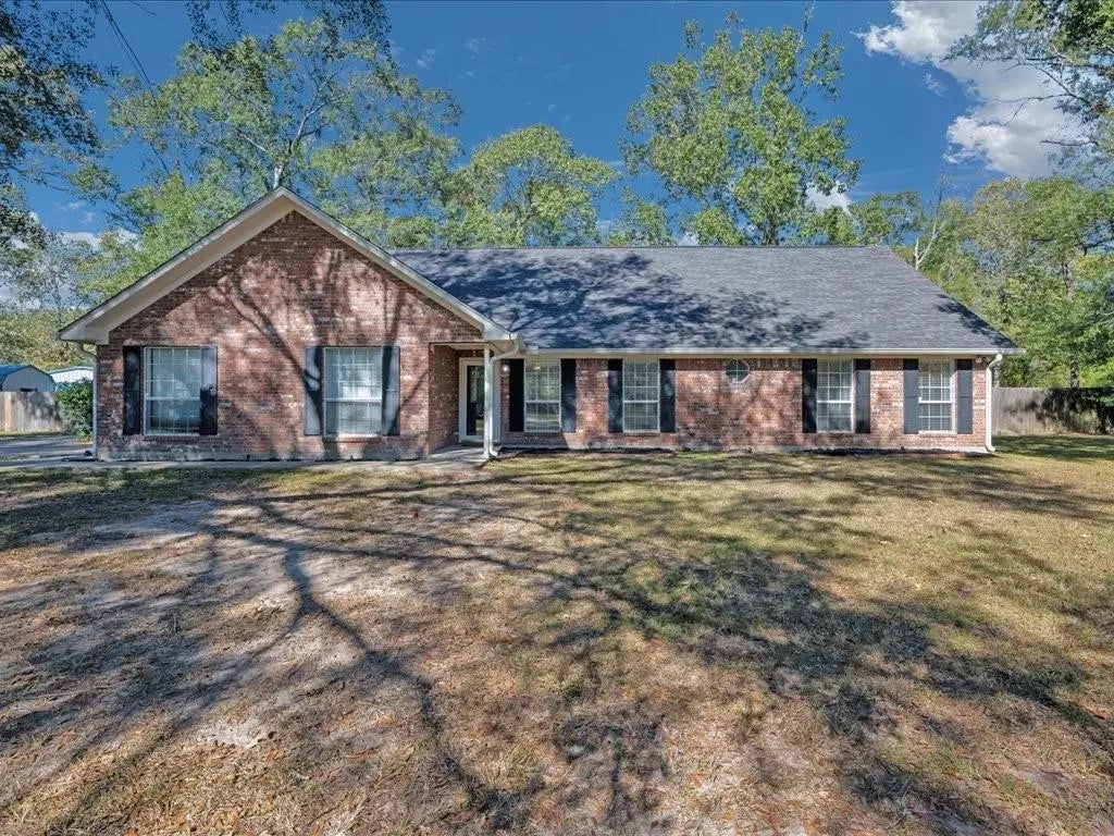 378 White Dove Drive, Lufkin