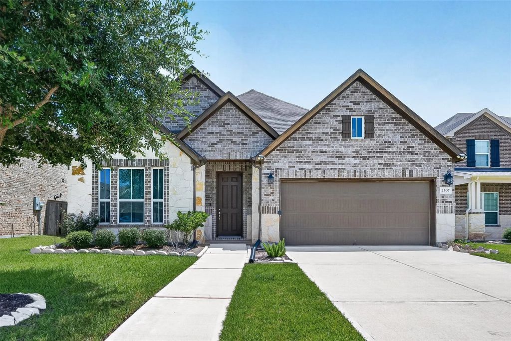 2507 Hatton Terrace Lane, Pearland