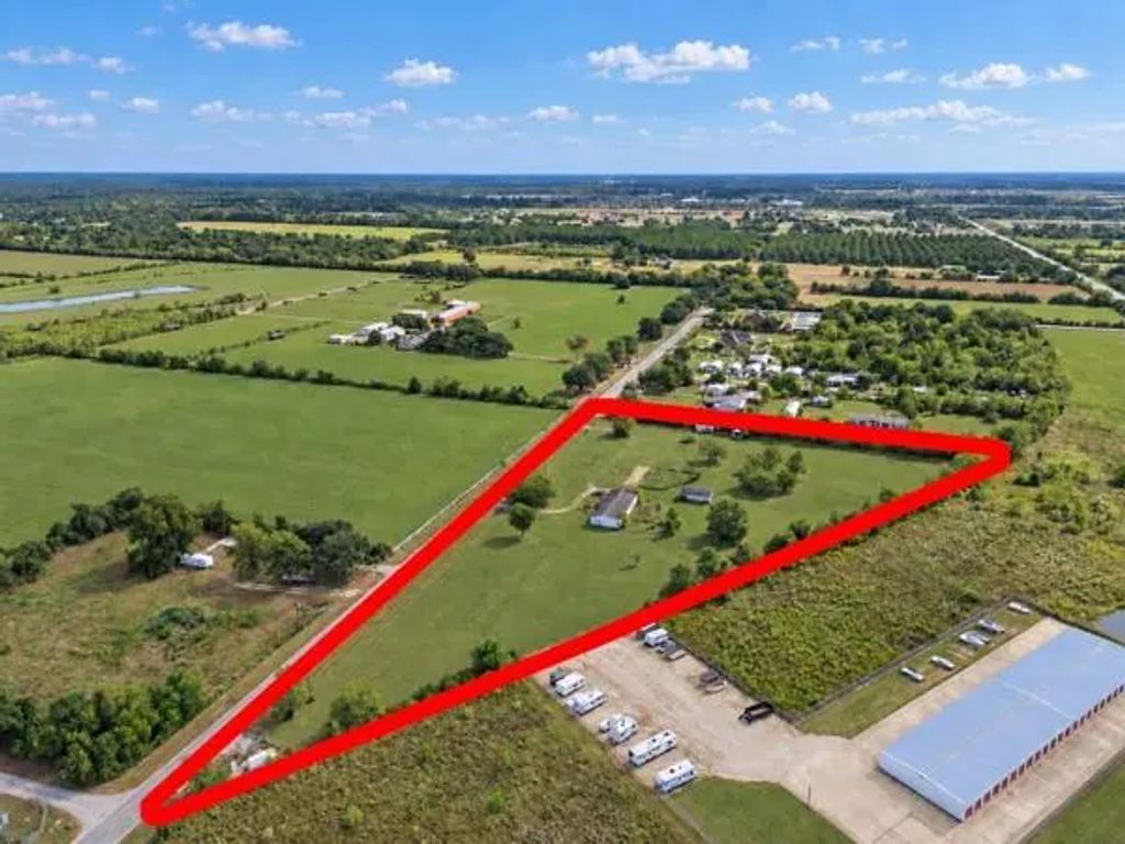 24153 A J Foyt Road, Hockley