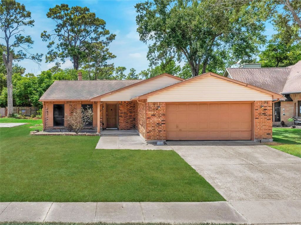 2614 Hummingbird Lane, Humble