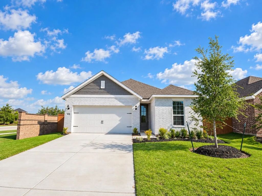 1023 Rosewood Trail, Beasley