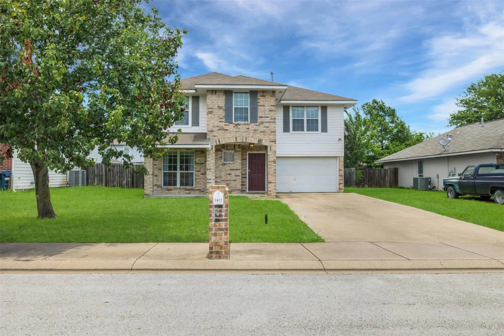 3807 Meadow View Drive, College Station
